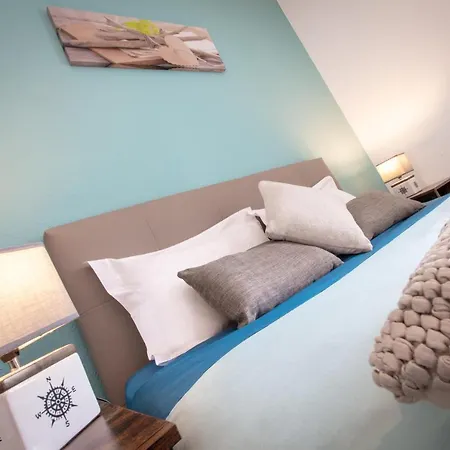 Apartman Le St Leon : Lit Queen Size * Wifi * Ideal Couple Colmar