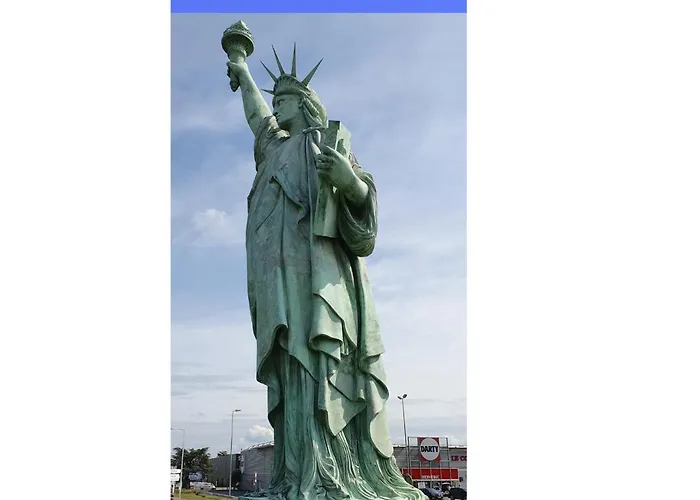 Apartment Le St Leon : Lit Queen Size * Wifi * Ideal Couple *