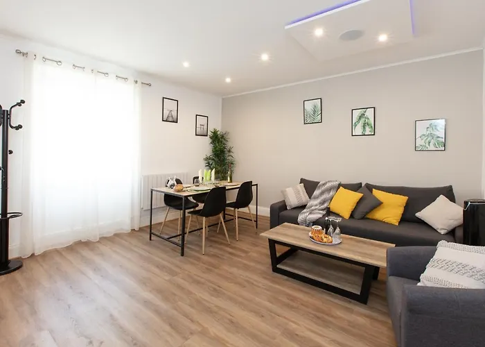 Apartamento Le St Leon : Lit Queen Size * Wifi * Ideal Couple